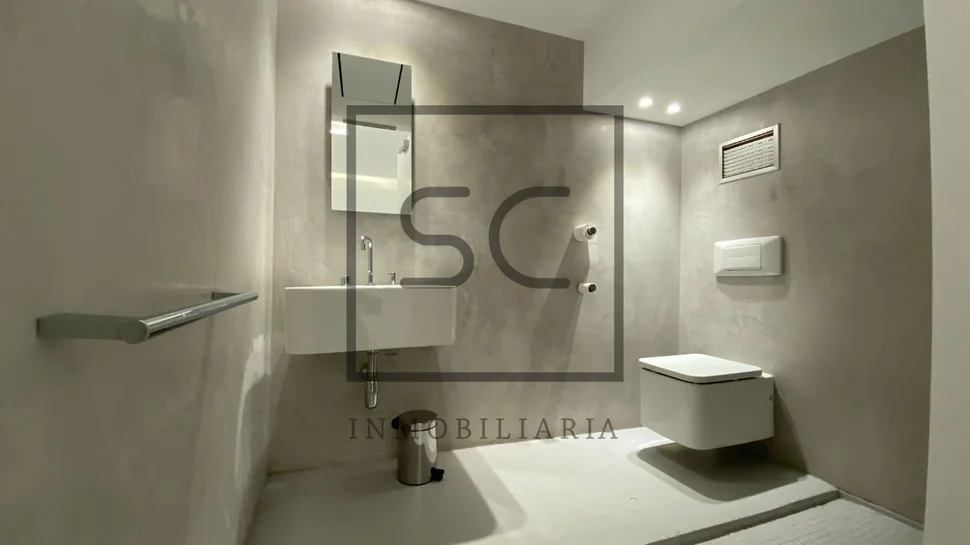 Local comercial o vivienda de diseño en la ciudad vieja