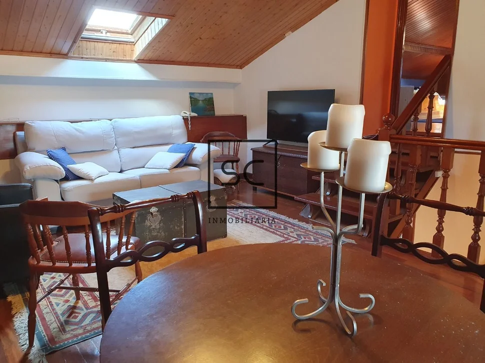 Casa con hórreo en esmelle, ferrol