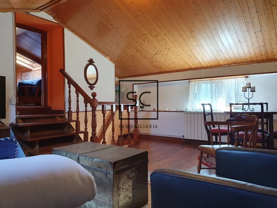 Casa con hórreo en esmelle, ferrol