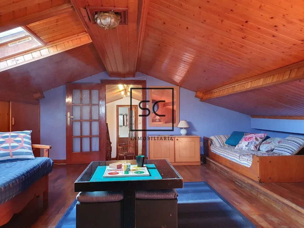 Casa con hórreo en esmelle, ferrol