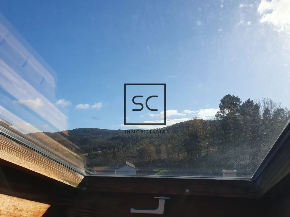 Casa con hórreo en esmelle, ferrol