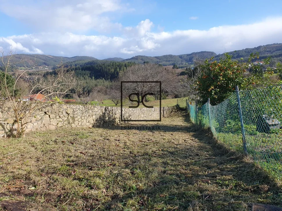 Casa con hórreo en esmelle, ferrol