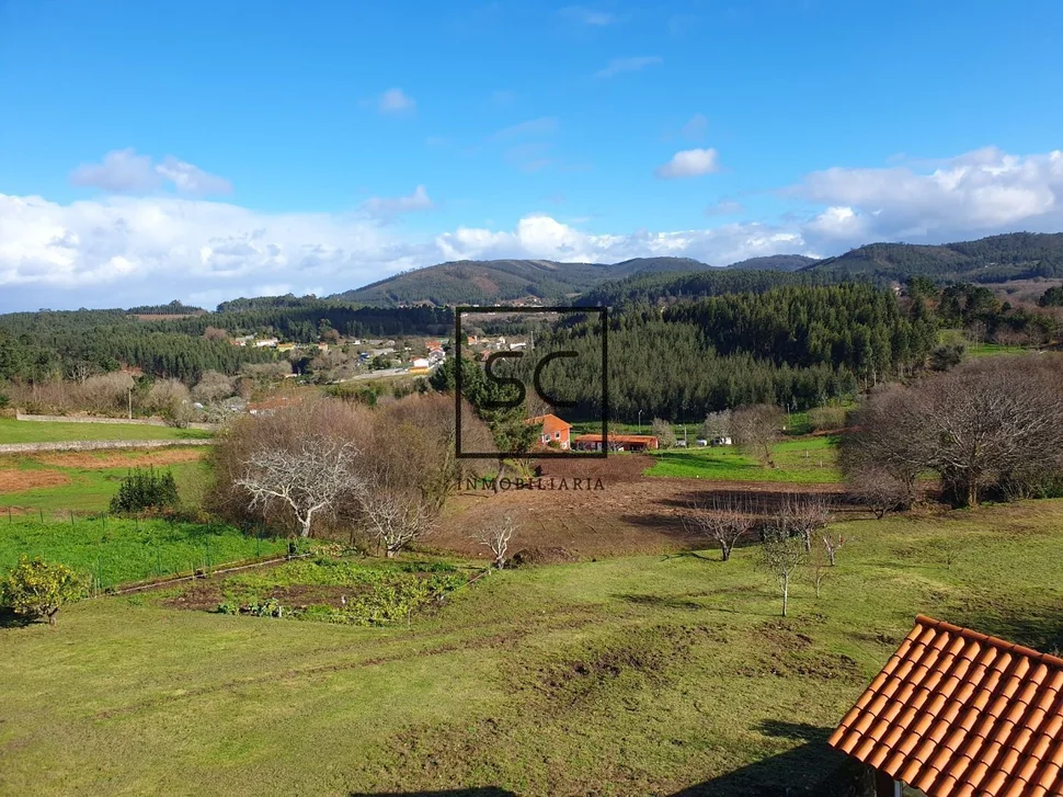 Casa con hórreo en esmelle, ferrol