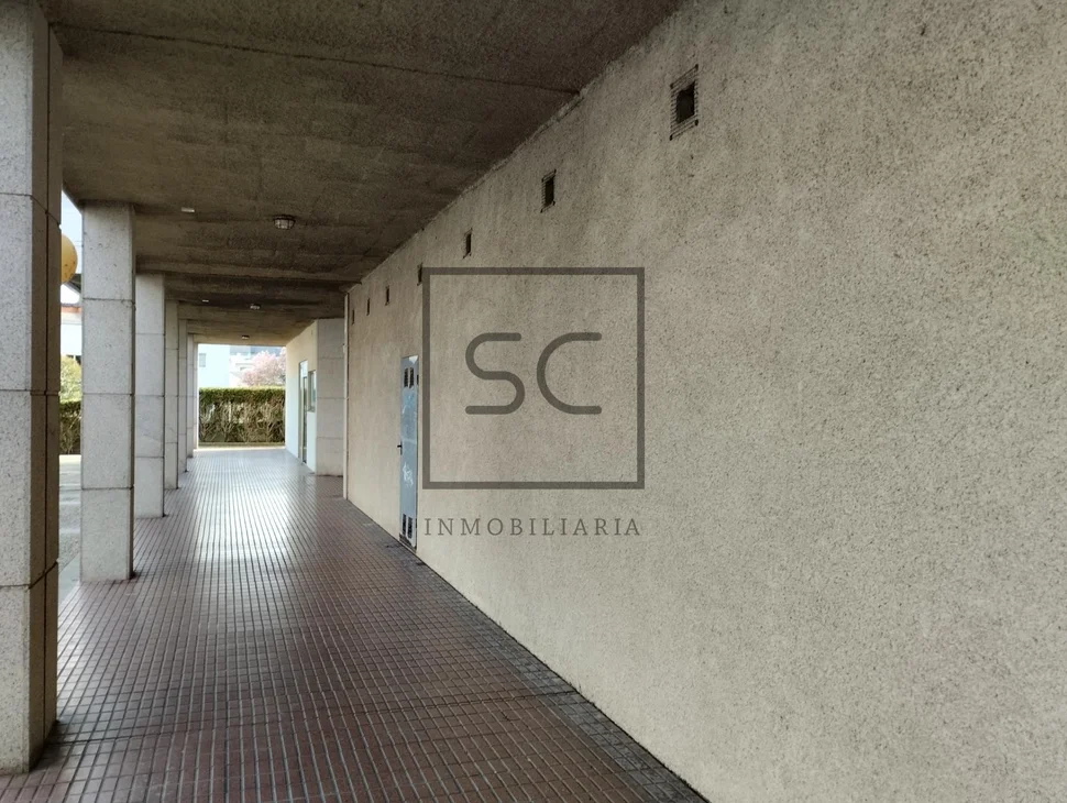 Local en venta en santa cruz, oleiros