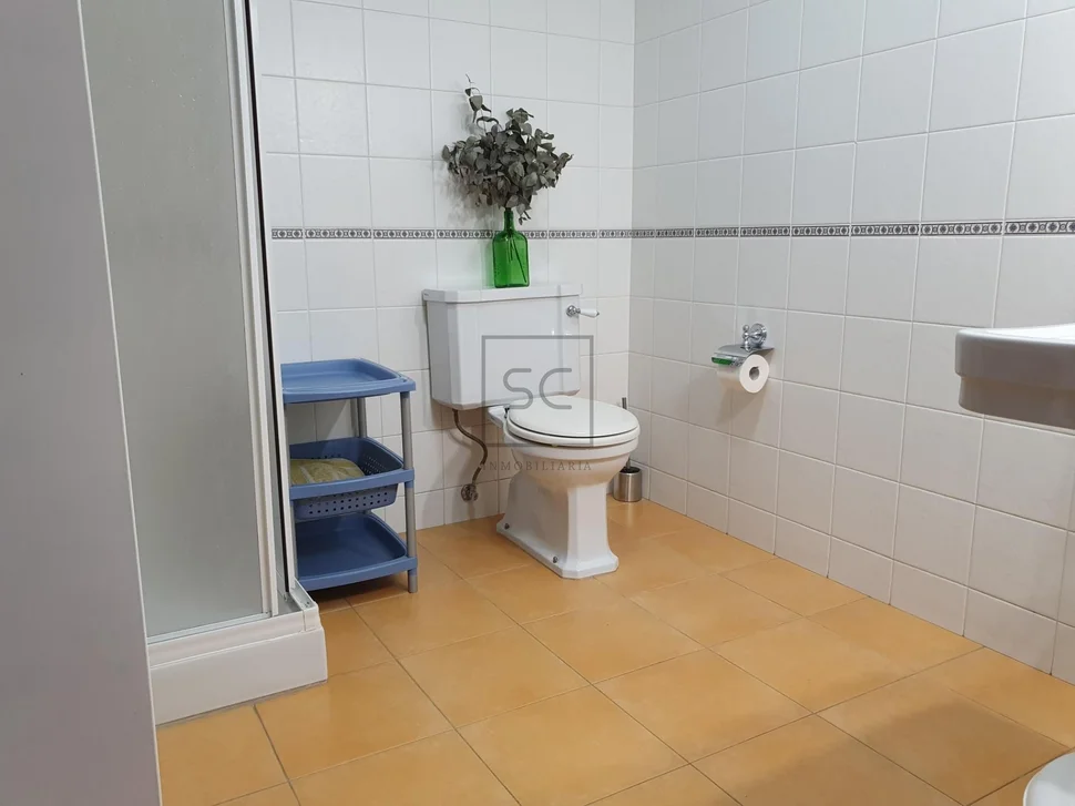 Chalet con ascensor y 2 plazas de garaje en el alto castaño, narón