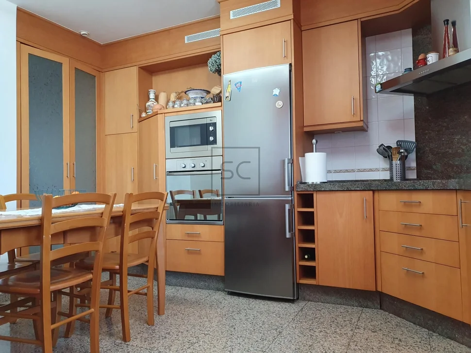 Chalet con ascensor y 2 plazas de garaje en el alto castaño, narón