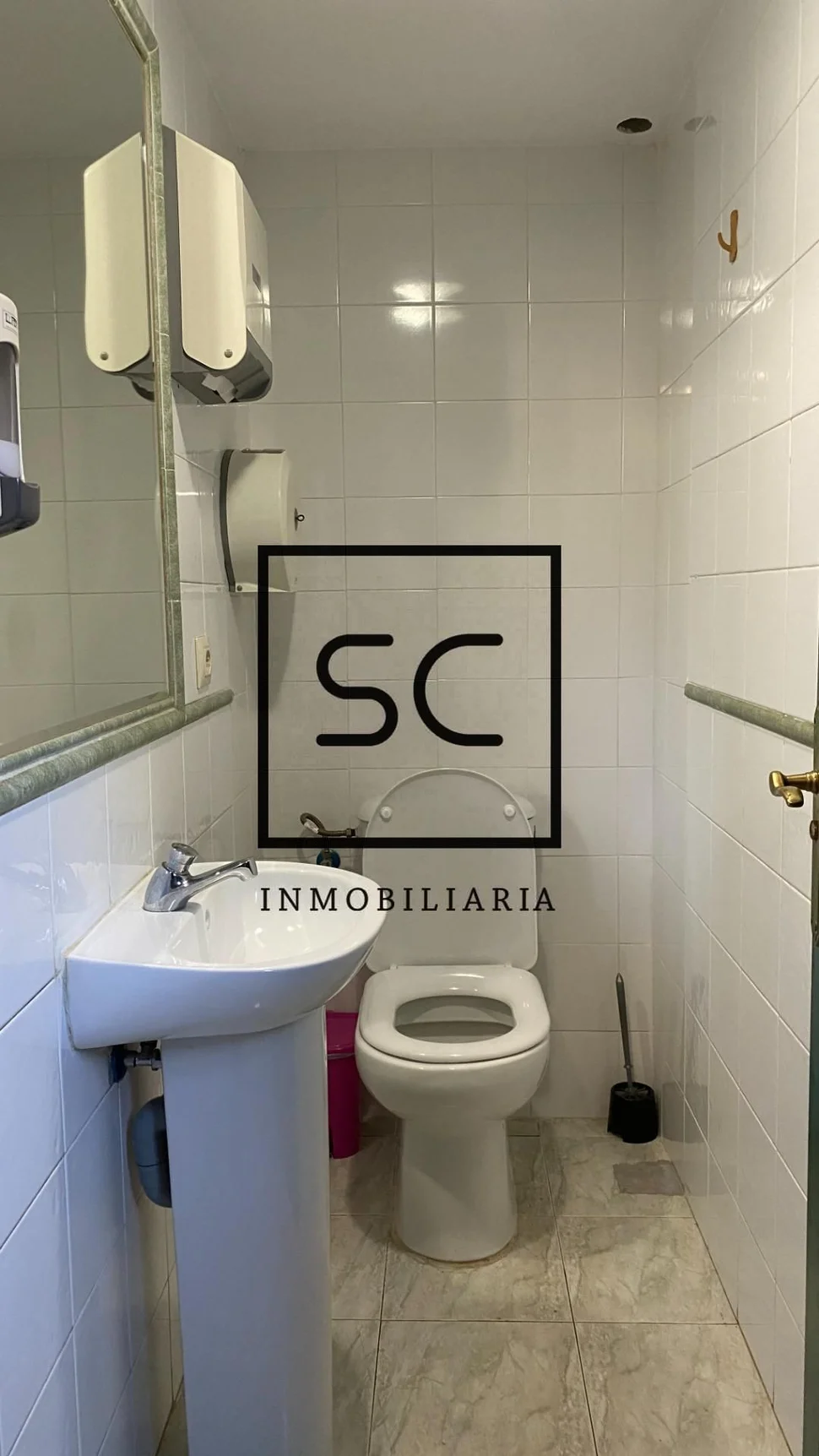 Oportunidad para negocio de hosteleria en santa cruz centro, oleiros