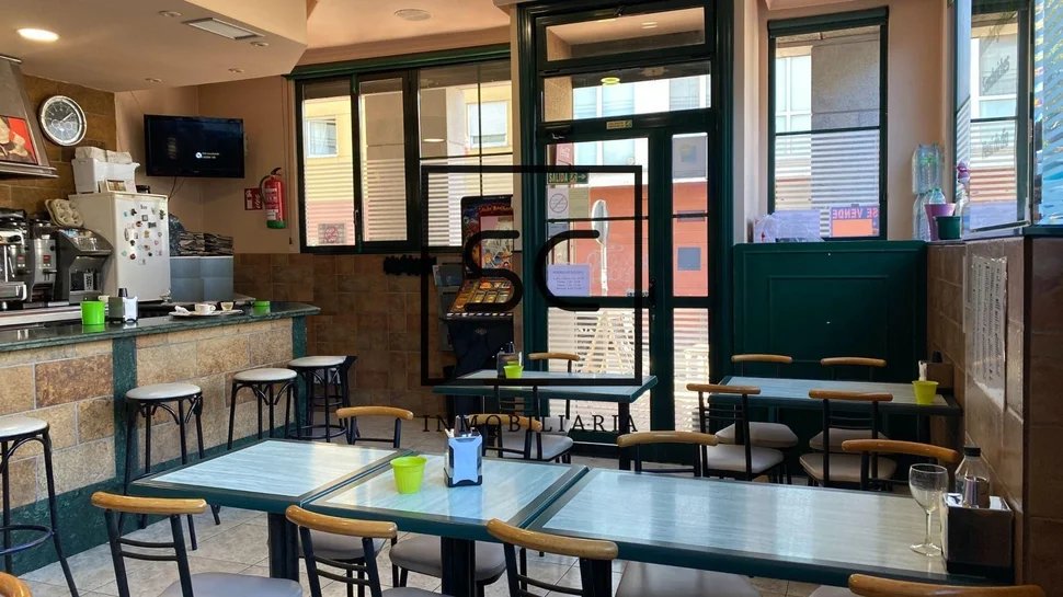 Oportunidad para negocio de hosteleria en santa cruz centro, oleiros