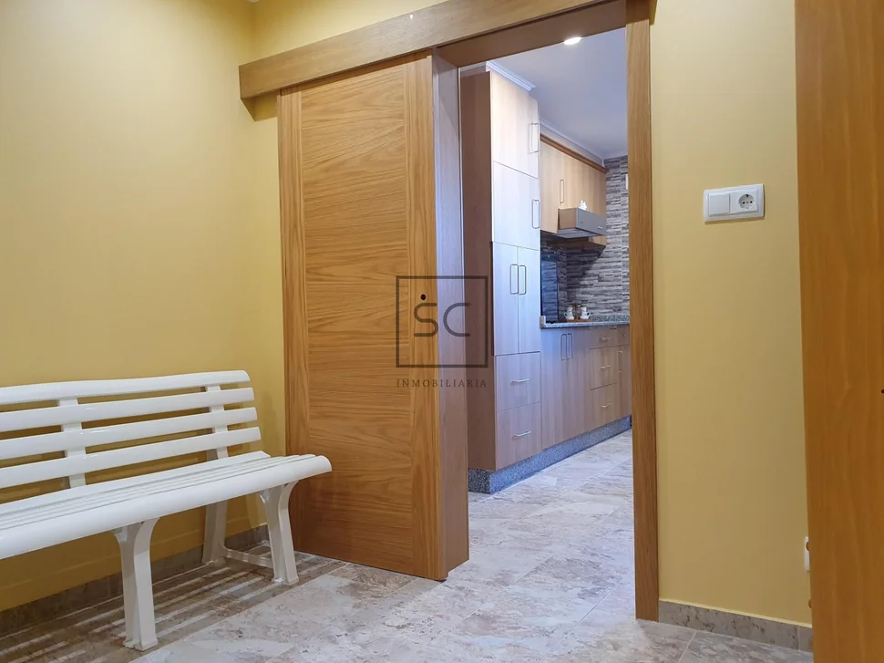 Casa de 3 plantas con finca en sedes-narón