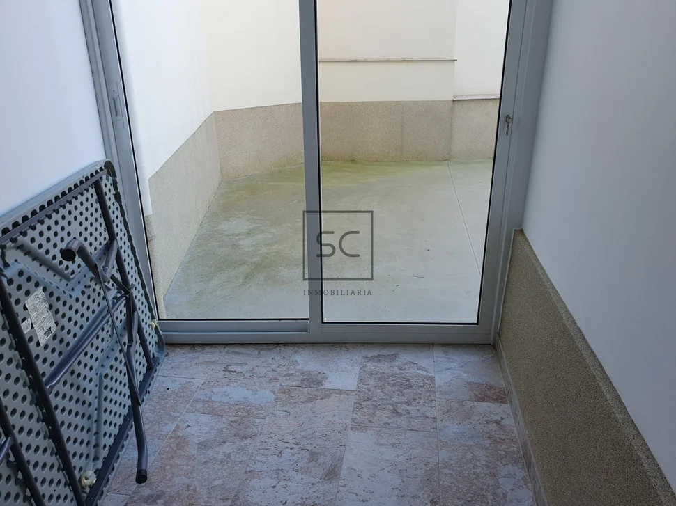 Casa de 3 plantas con finca en sedes-narón