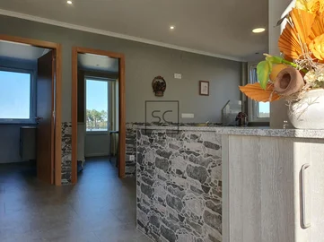 Casa de 3 plantas con finca en sedes-narón