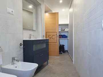 Casa de 3 plantas con finca en sedes-narón