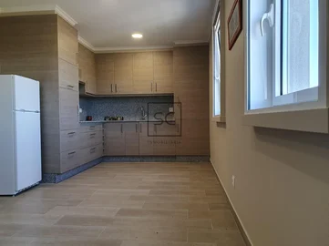 Casa de 3 plantas con finca en sedes-narón