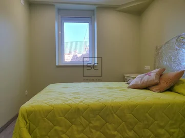 Casa de 3 plantas con finca en sedes-narón