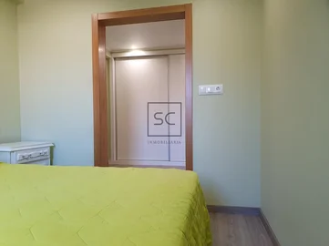 Casa de 3 plantas con finca en sedes-narón