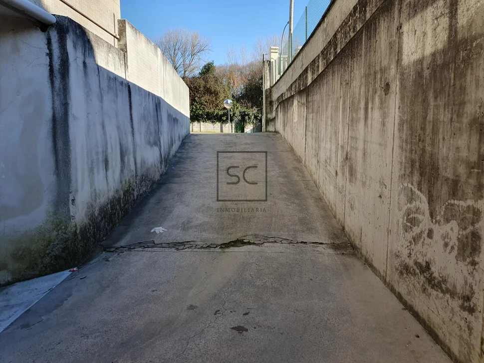 Apartamento con una pequeña terraza