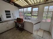 Casa adosada para reforma en zona urbana en santa marina, ferrol