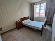 Casa adosada para reforma en zona urbana en santa marina, ferrol