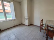 Casa adosada para reforma en zona urbana en santa marina, ferrol