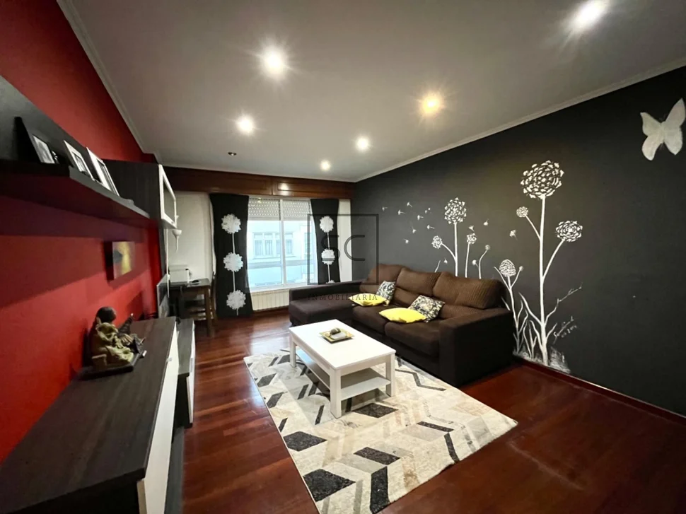 Piso con garaje y trastero en la gándara, narón