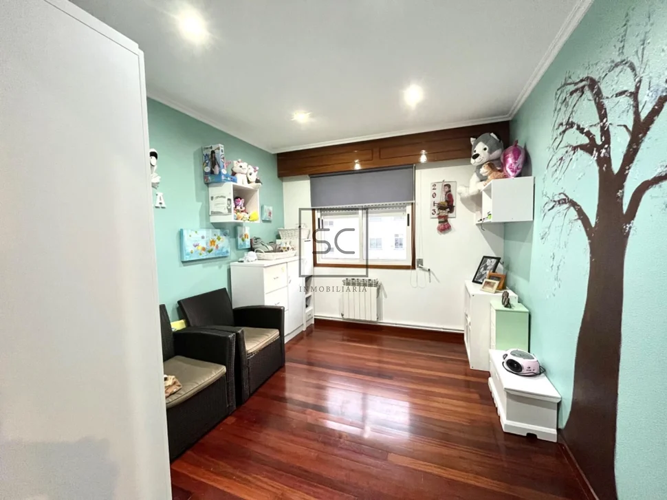 Piso con garaje y trastero en la gándara, narón