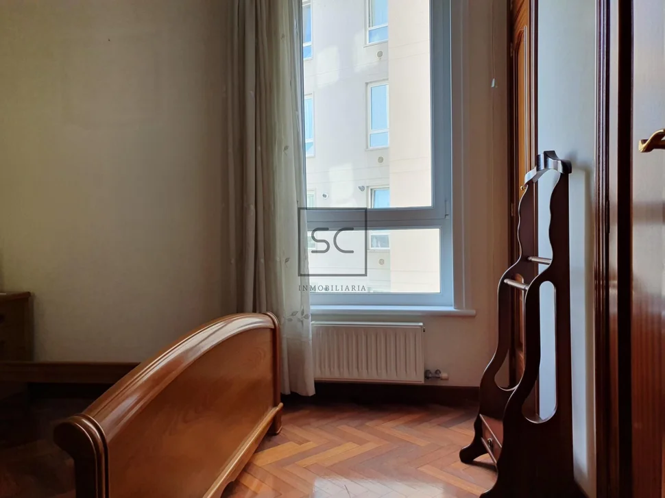 Piso con plaza de garaje y trastero en alto castaño, narón