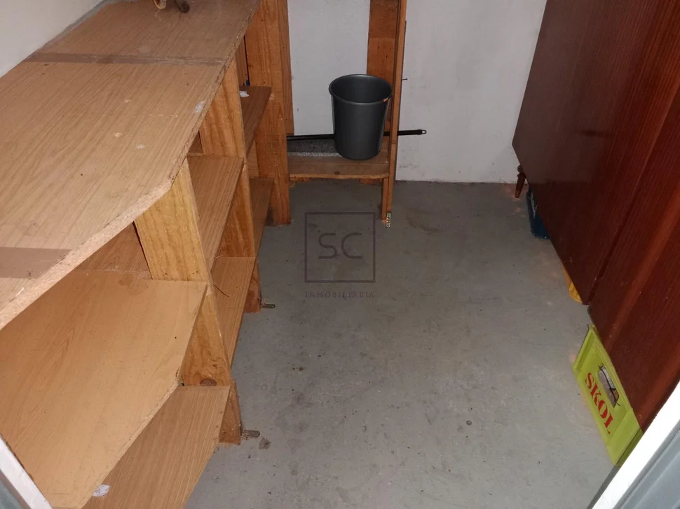 Piso con plaza de garaje y trastero en alto castaño, narón