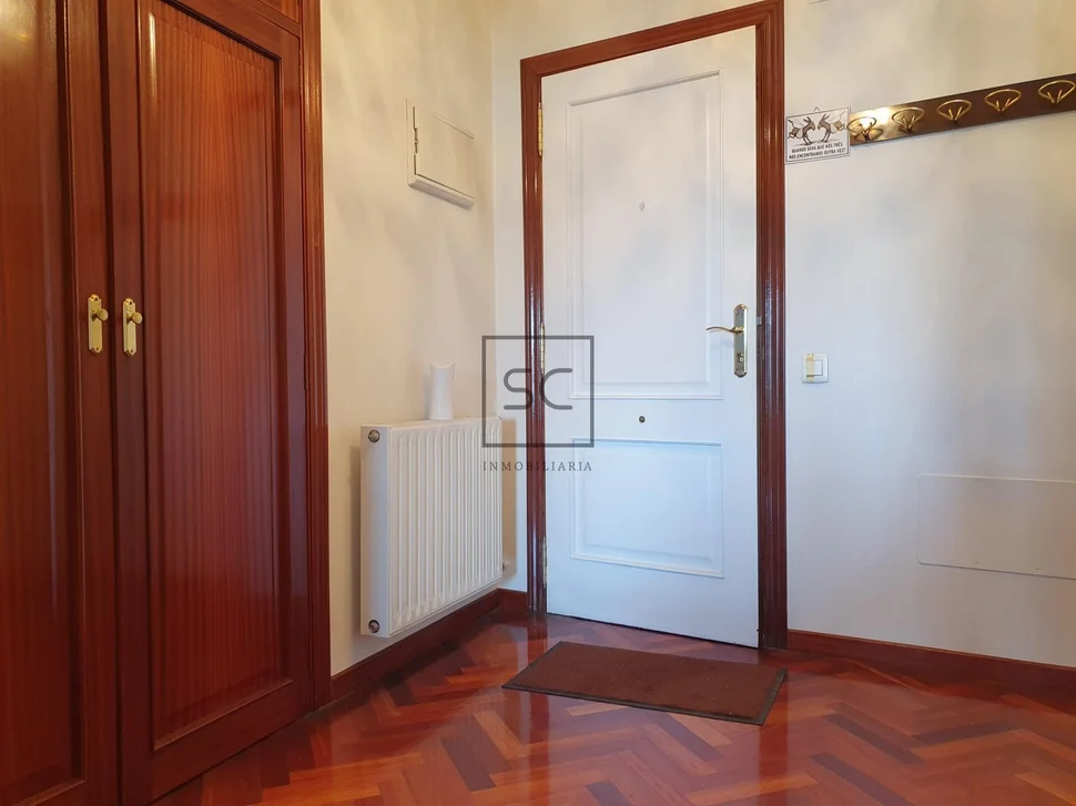 Piso con plaza de garaje y trastero en alto castaño, narón