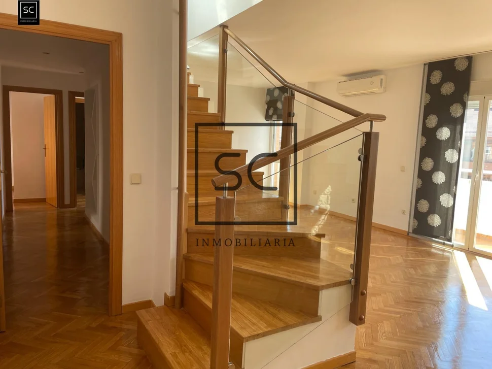 Magnífico ático-dúplex en boadilla sector b