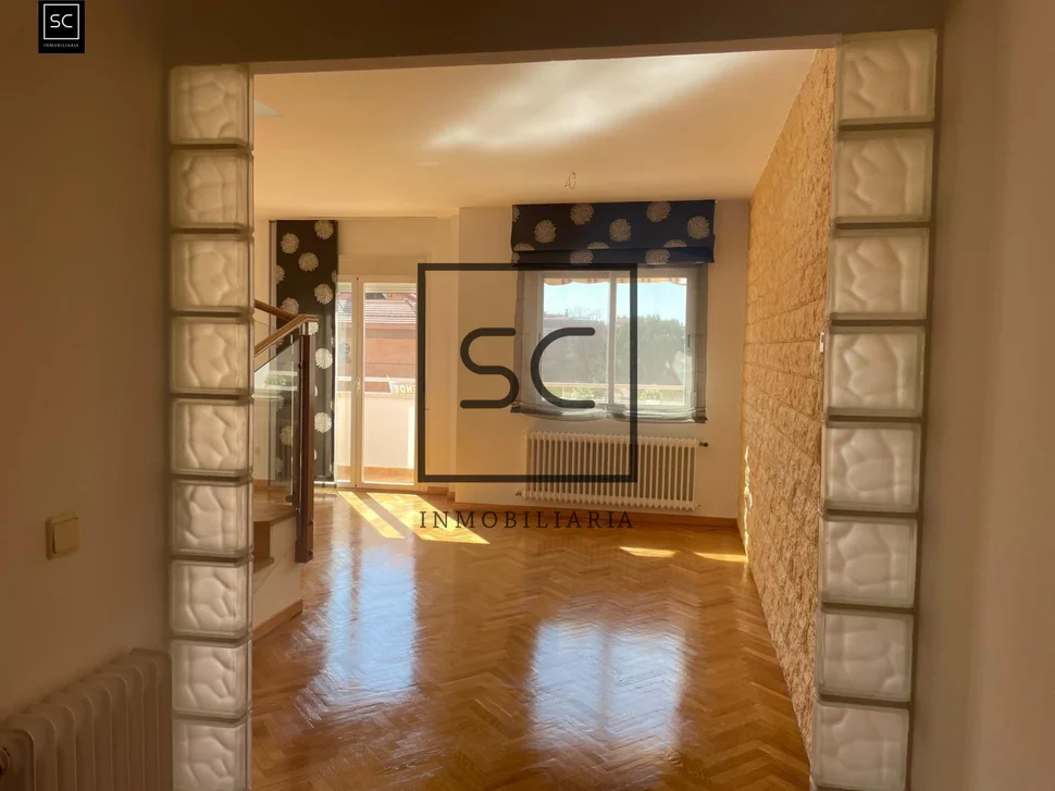 Magnífico ático-dúplex en boadilla sector b