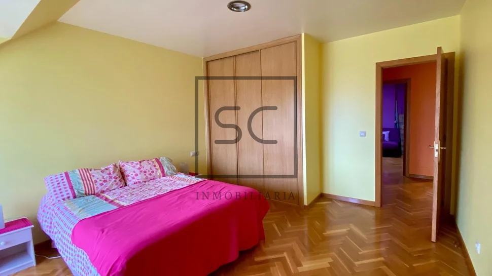 Ático duplex con impresionantes vistas a la ria y a la playa de santa cristina en eirís, a coruña