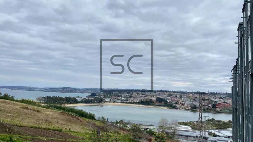 Ático duplex con impresionantes vistas a la ria y a la playa de santa cristina en eirís, a coruña