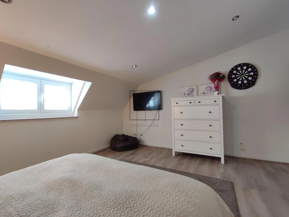 Bonito piso en segunda línea de playa en cedeira, cedeiras