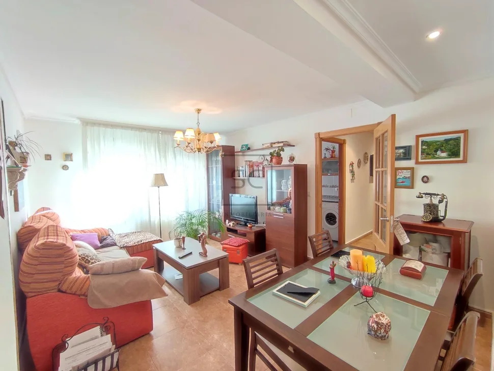 Amplio piso en caranza