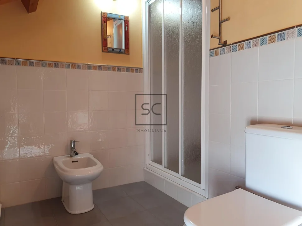 Casa de piedra en labacencos, moeche