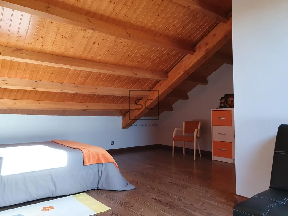 Casa de piedra en labacencos, moeche