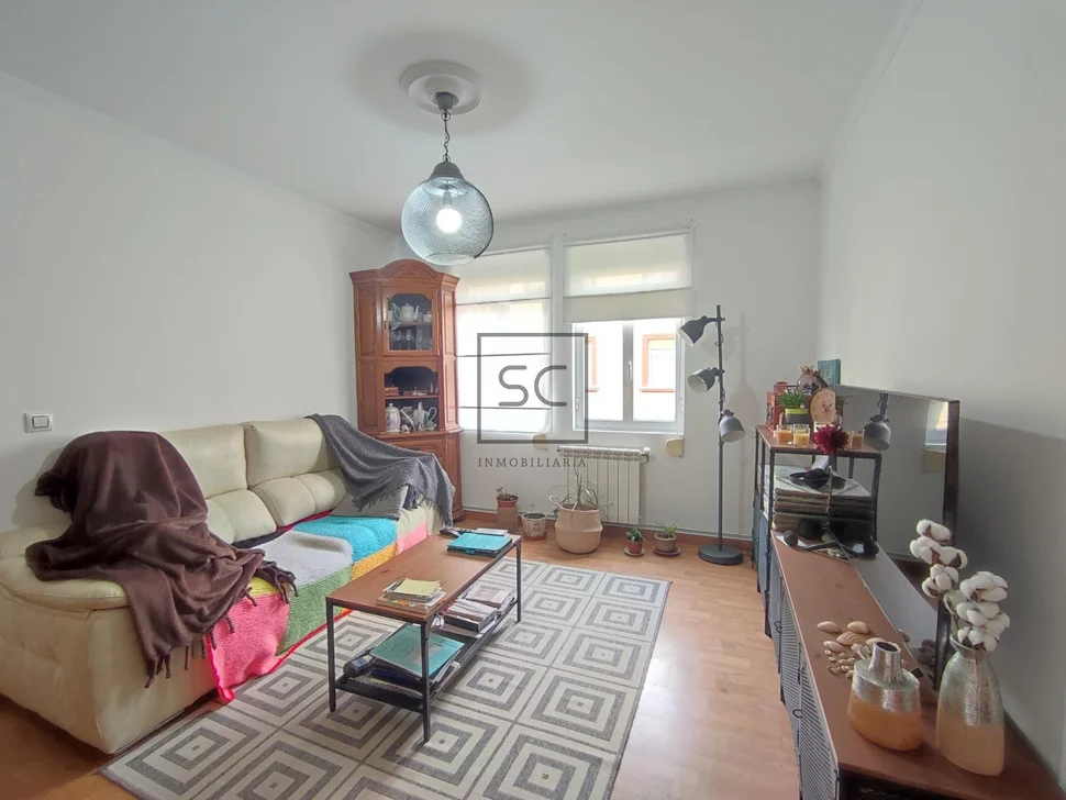 Luminoso piso en caranza