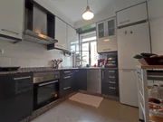 Luminoso piso en caranza