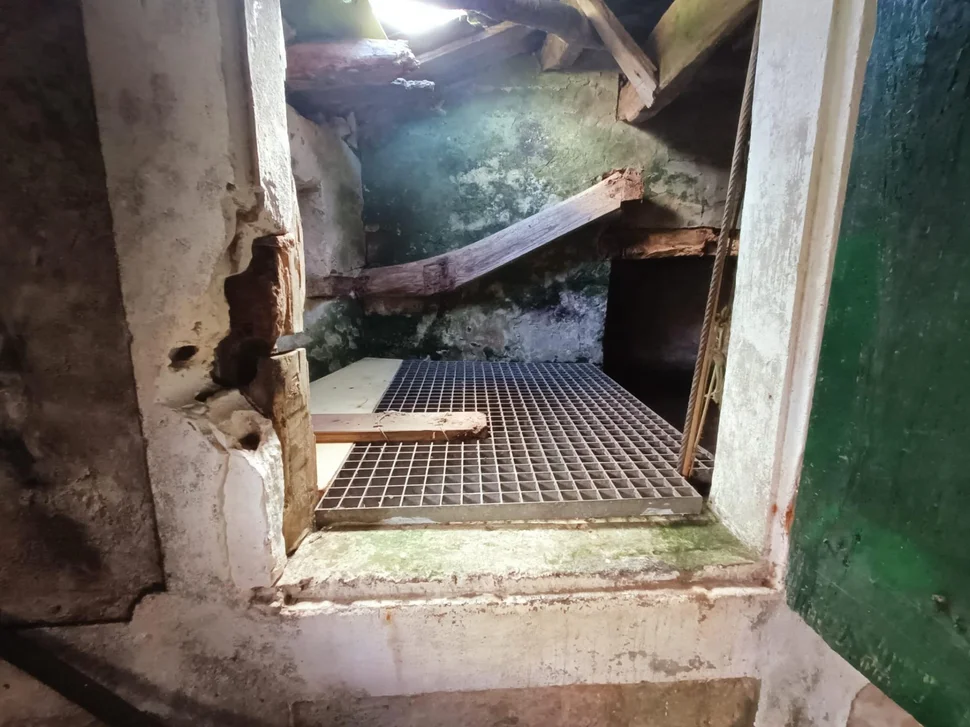 Casa de piedra para reformar en somozas