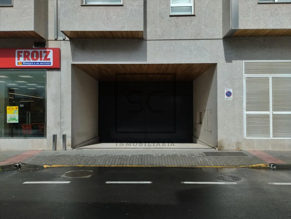 Piso con ascensor, garaje y trastero en el centro de carral