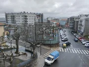 Piso con ascensor, garaje y trastero en el centro de carral
