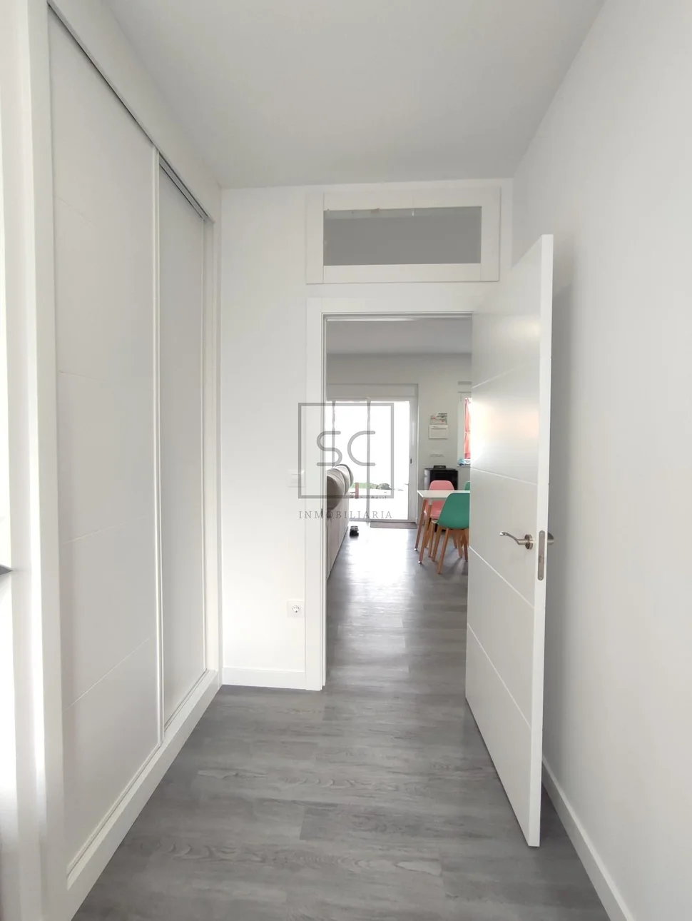 Potente adosado en la zona de fene