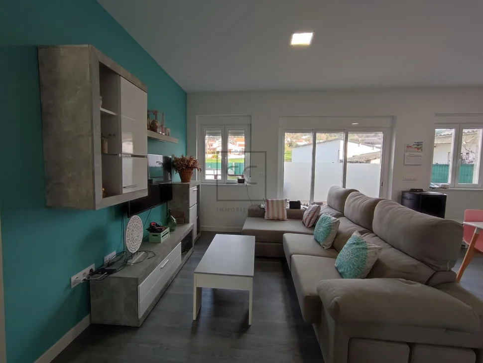 Potente adosado en la zona de fene