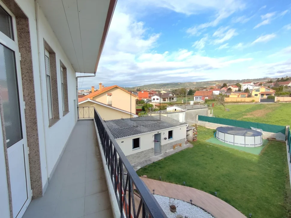 Potente adosado en la zona de fene