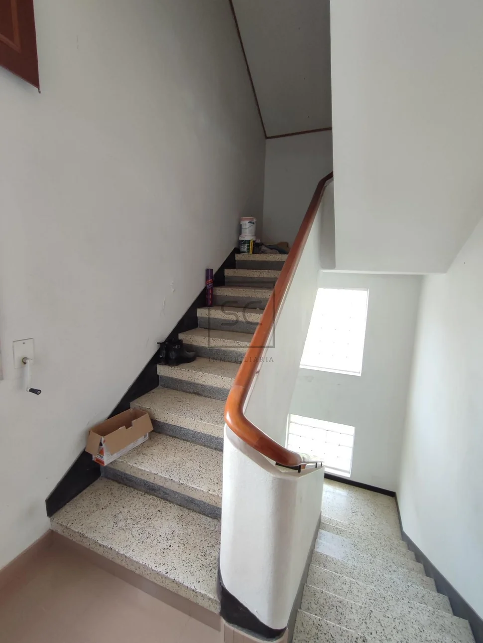 Potente adosado en la zona de fene