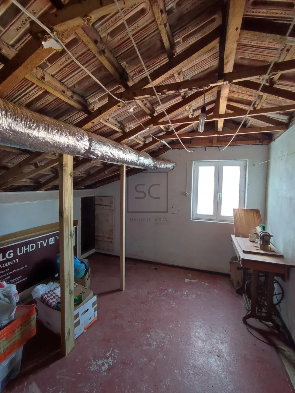 Potente adosado en la zona de fene