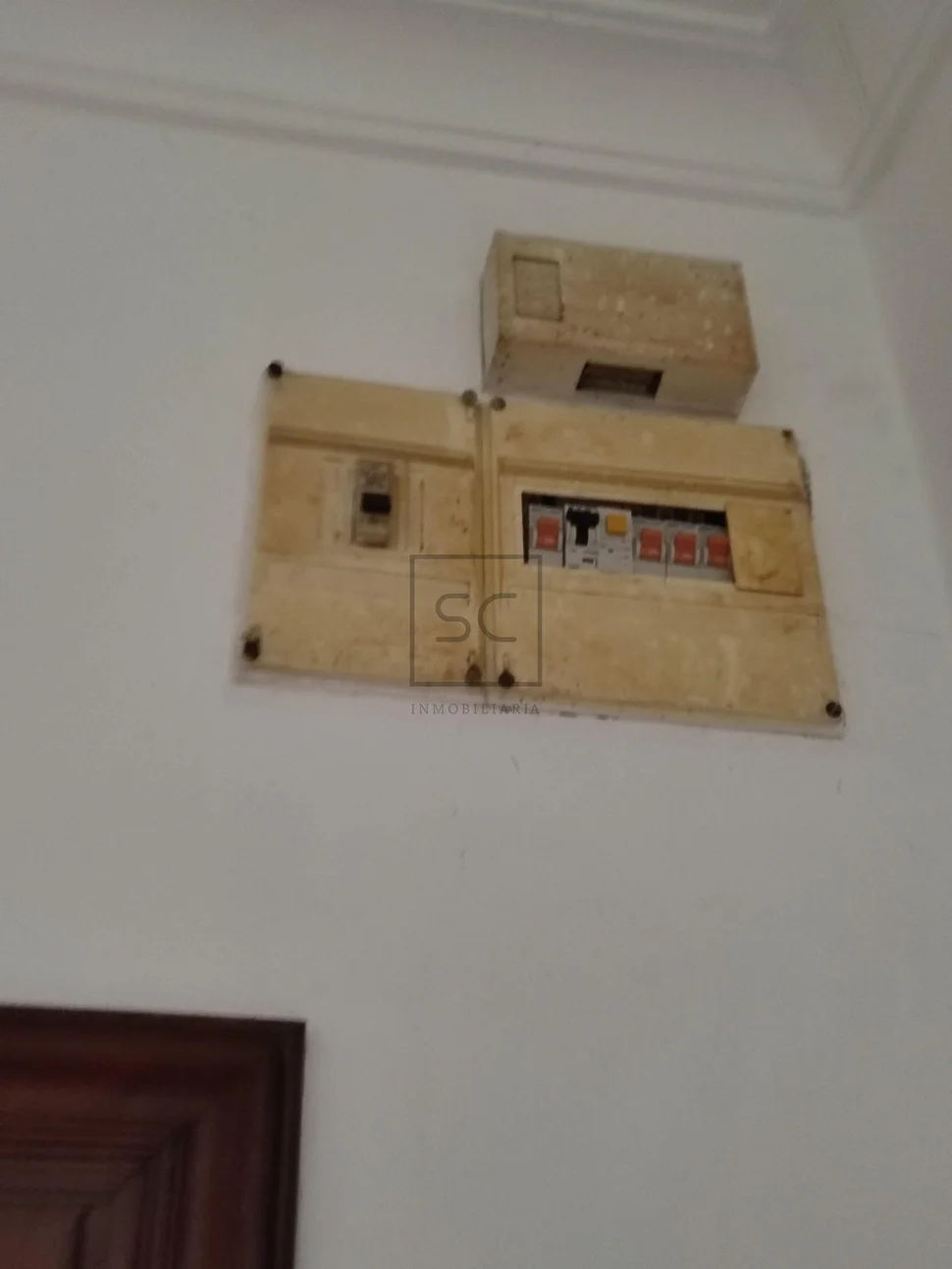 Luminoso apartamento para reforma integral en ferrol