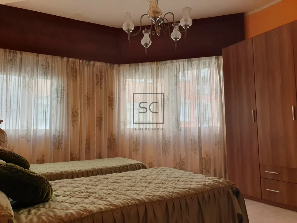 Casa con finca y garaje