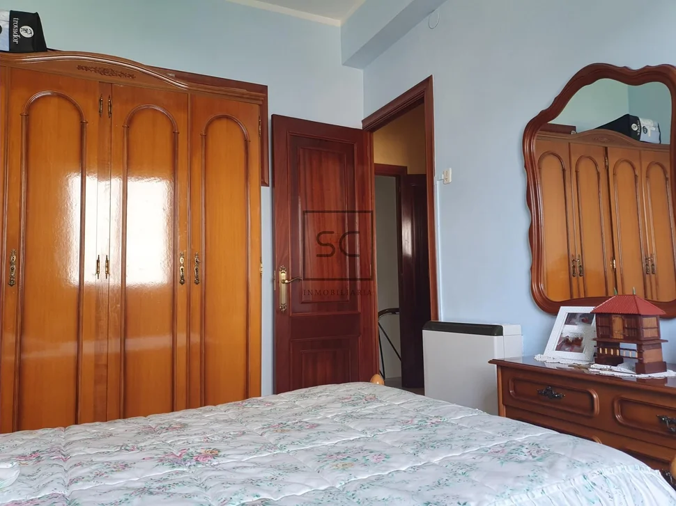 Casa con finca y garaje