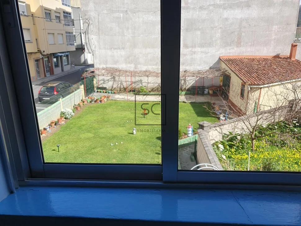 Casa con finca y garaje